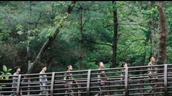 股票配资门户网站 跟大理“火焰蓝”共赴苍山雨林守护之旅——华硕e创志愿者在行动